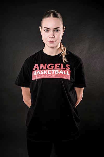 Olena Vasylenko wir Trainer Assistentin bei den Eigner Angels aus Nördlingen, 1. Bundesliga Basketball